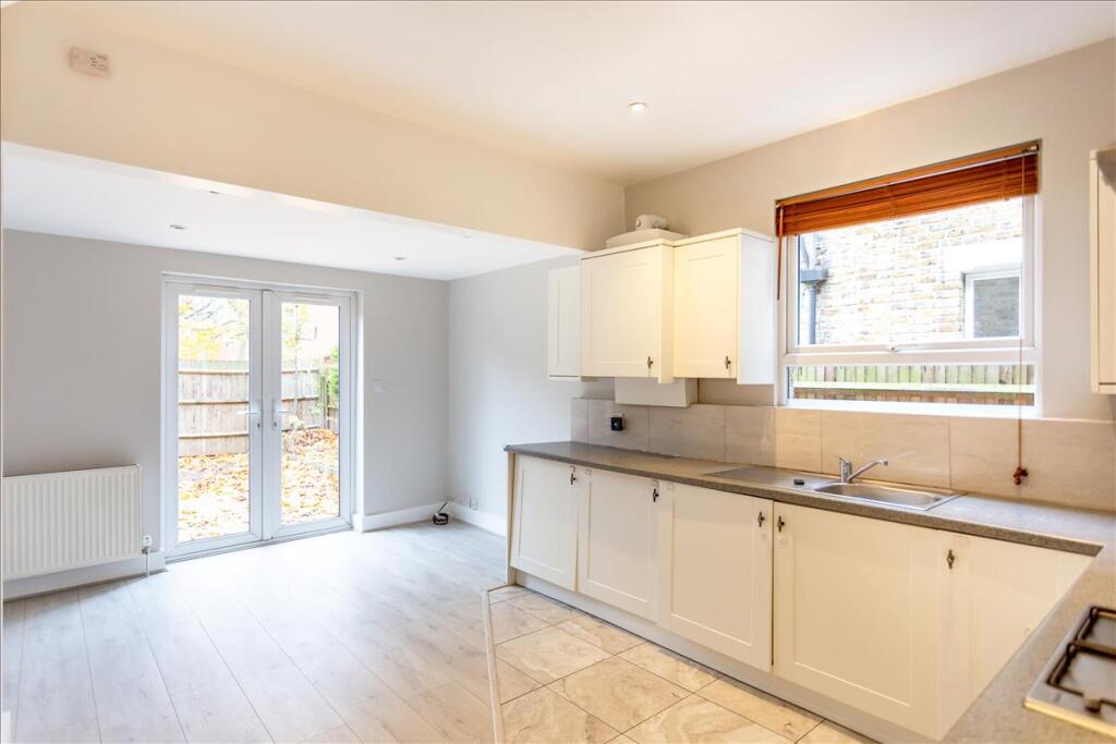 2 bed 1st Floor Flat for rent in London. From Sworn and Co - Chiswick High Road
