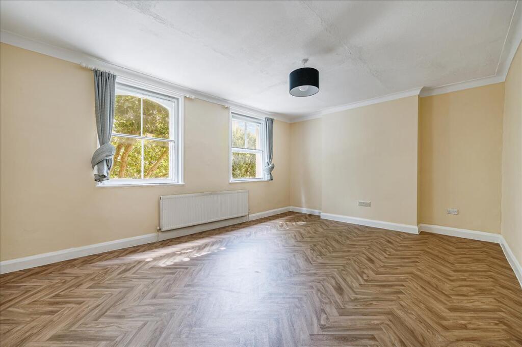 2 bed Apartment for rent in London. From Sworn and Co - Chiswick High Road
