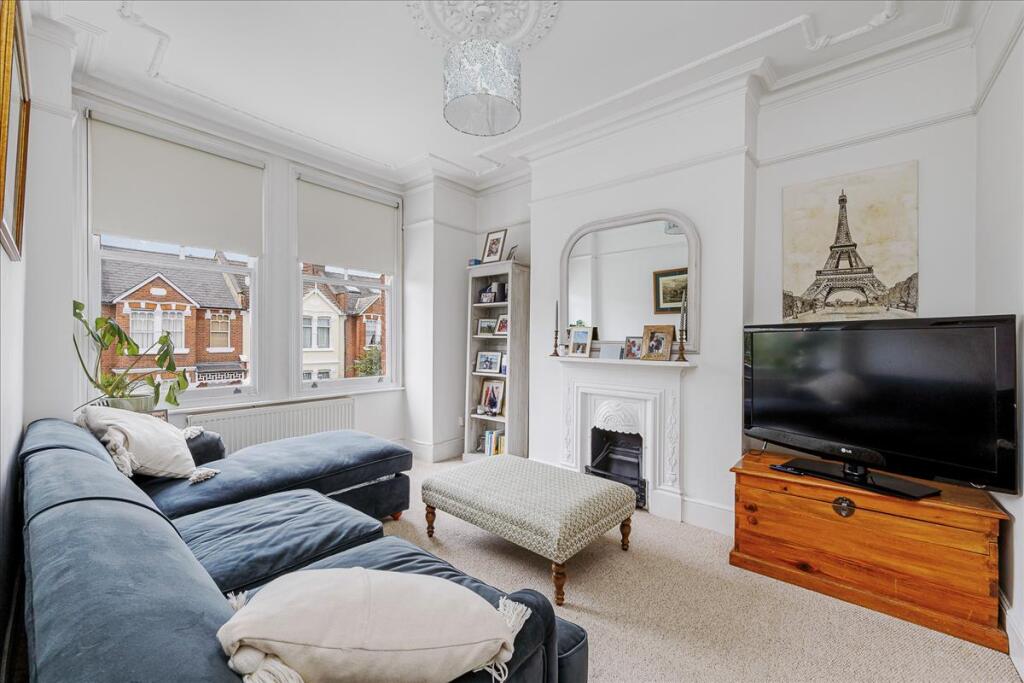 2 bed Apartment for rent in Hammersmith. From Sworn and Co - Chiswick High Road 2 bed Apartment for rent in Hammersmith. From Sworn and Co - Chiswick High Road