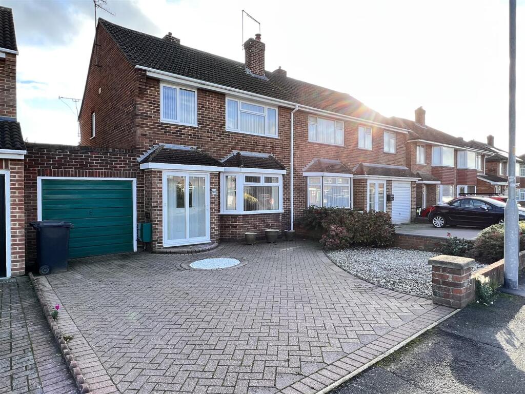 3 bed Semi Detached for rent in Stratton St Margaret. From Swindon Homes - Swindon