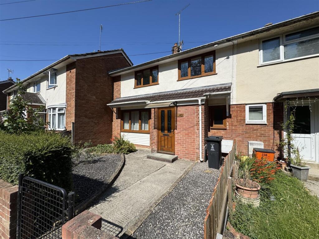 3 bed Mid Terraced House for rent in Stratton St Margaret. From Swindon Homes - Swindon 3 bed Mid Terraced House for rent in Stratton St Margaret. From Swindon Homes - Swindon