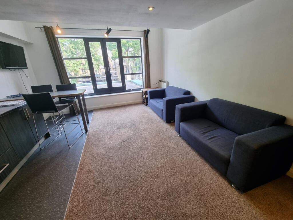 3 bed 1st Floor Flat for rent in Manchester. From Inspired Lettings - Manchester