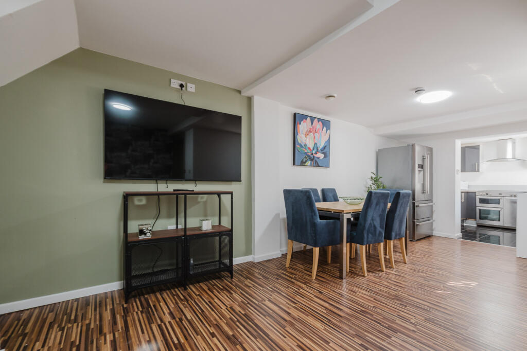 4 bed Mid Terraced House for rent in Manchester. From Inspired Lettings - Manchester 4 bed Mid Terraced House for rent in Manchester. From Inspired Lettings - Manchester