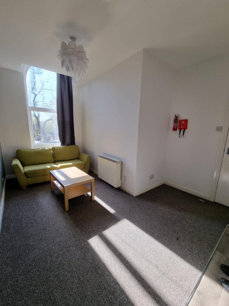 2 bed 1st Floor Flat for rent in Gatley. From Inspired Lettings - Manchester 2 bed 1st Floor Flat for rent in Gatley. From Inspired Lettings - Manchester