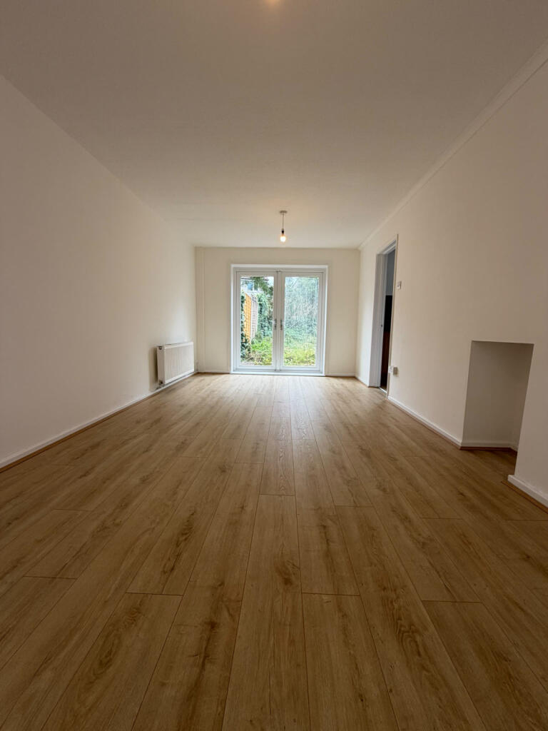 3 bed Semi Detached for rent in Woodley. From Inspired Lettings - Manchester 3 bed Semi Detached for rent in Woodley. From Inspired Lettings - Manchester