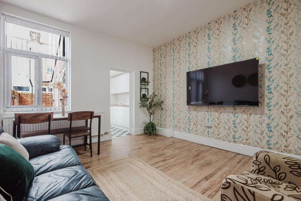 4 bed End of Terrace for rent in Manchester. From Inspired Lettings - Manchester 4 bed End of Terrace for rent in Manchester. From Inspired Lettings - Manchester