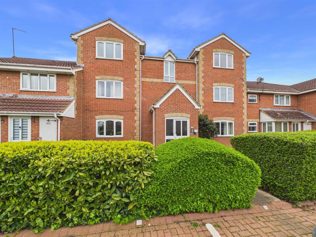 2 bed 1st Floor Flat for rent in Almondsbury. From D W Smith & Company - Hanham 2 bed 1st Floor Flat for rent in Almondsbury. From D W Smith & Company - Hanham