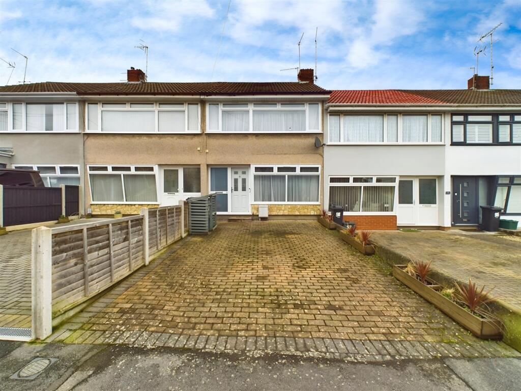 2 bed Mid Terraced House for rent in Warmley. From D W Smith & Company - Hanham 2 bed Mid Terraced House for rent in Warmley. From D W Smith & Company - Hanham