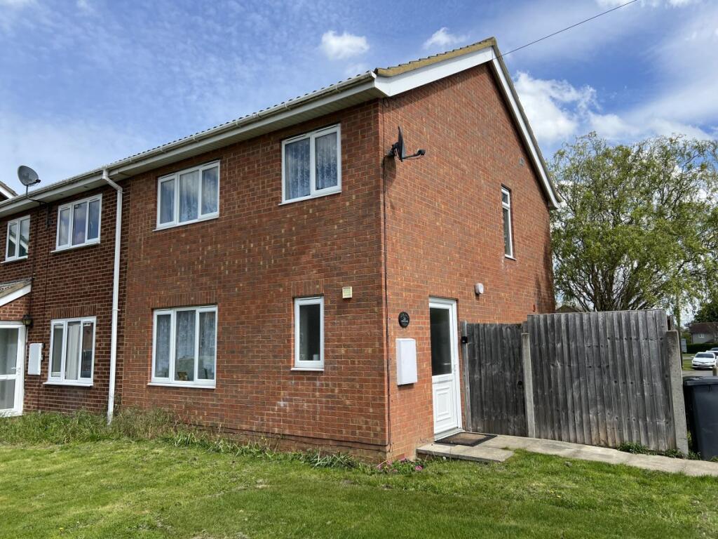 3 bed Mid Terraced House for rent in Earith. From Lettingsupermarket.com - National
