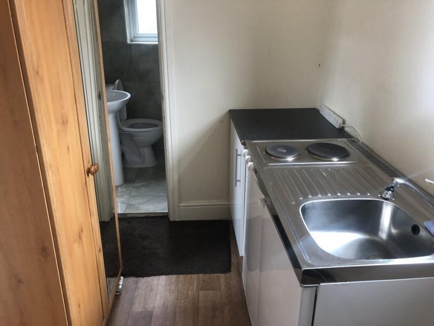 4 bed 1st Floor Flat for rent in Hounslow. From Lettingsupermarket.com - National