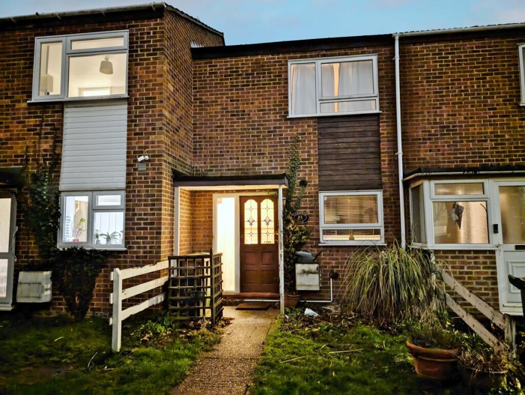 2 bed Mid Terraced House for rent in Carshalton. From Lettingsupermarket.com - National