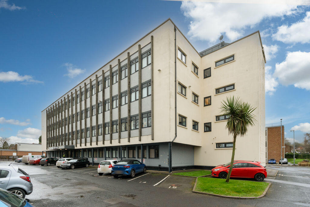 1 bed 1st Floor Flat for rent in Kingswinford. From The Lee Shaw Partnership - Stourbridge