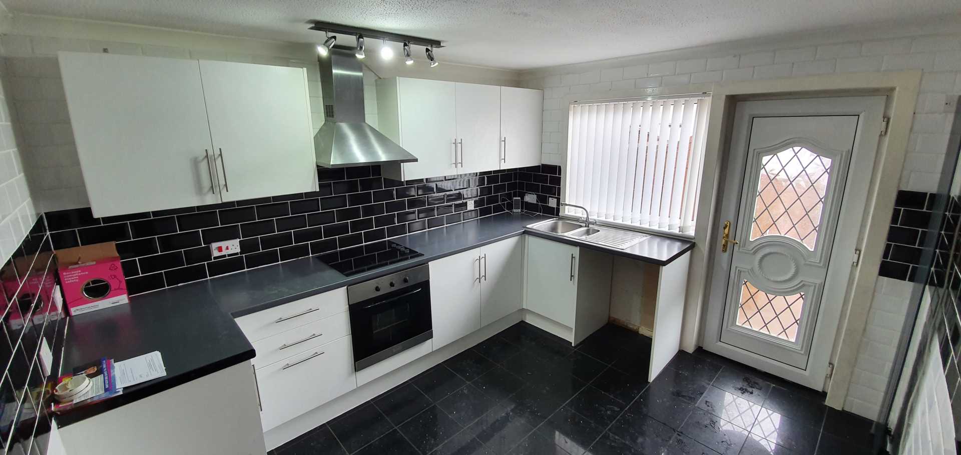 2 bed Mid Terraced House for rent in Paisley. From The Property Store