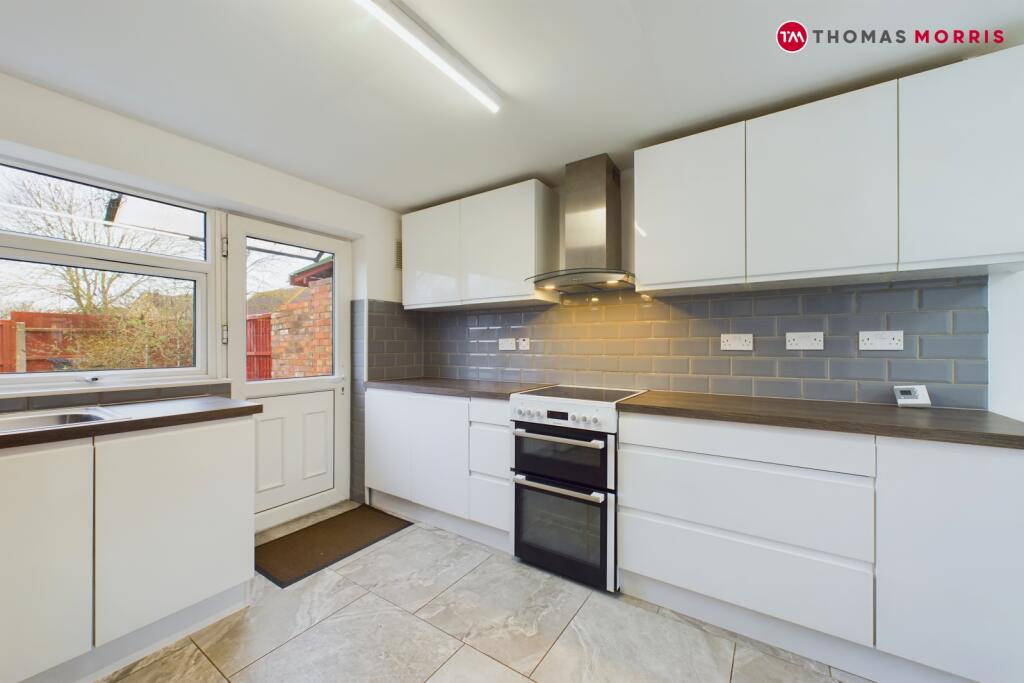 3 bed Mid Terraced House for rent in Huntingdon. From Thomas Morris - Huntingdon