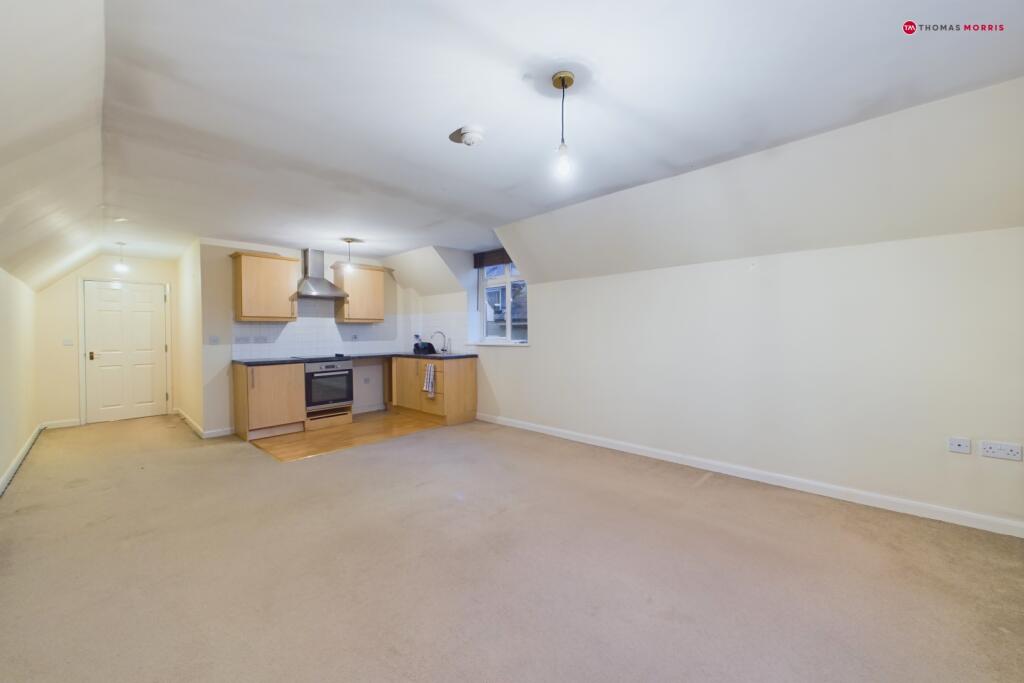 2 bed Apartment for rent in Ramsey. From Thomas Morris - Ramsey 2 bed Apartment for rent in Ramsey. From Thomas Morris - Ramsey