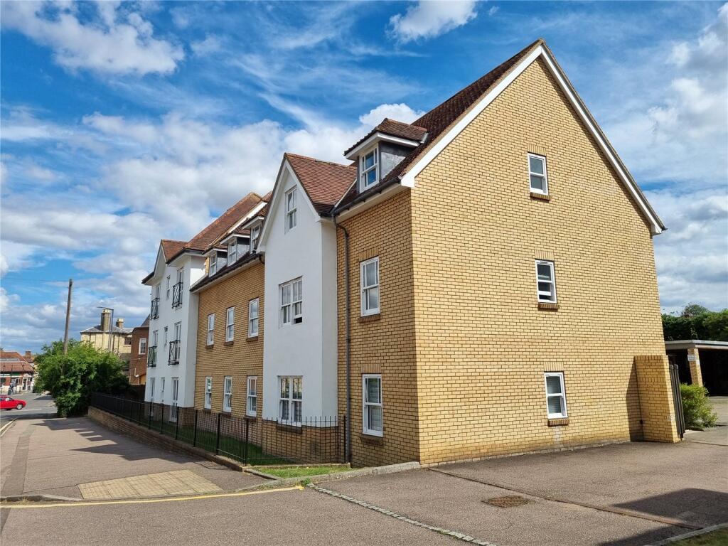 2 bed Apartment for rent in Royston. From Thomas Morris - Royston
