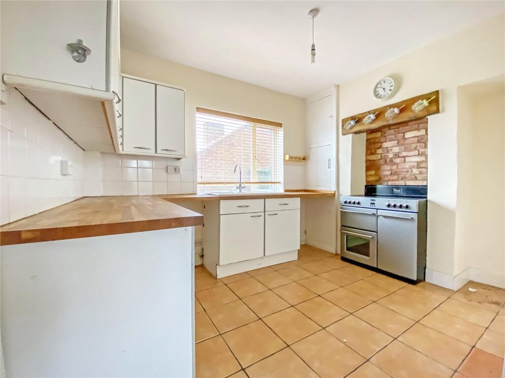 4 bed Semi Detached for rent in Somersham. From Thomas Morris - St. Ives 4 bed Semi Detached for rent in Somersham. From Thomas Morris - St. Ives