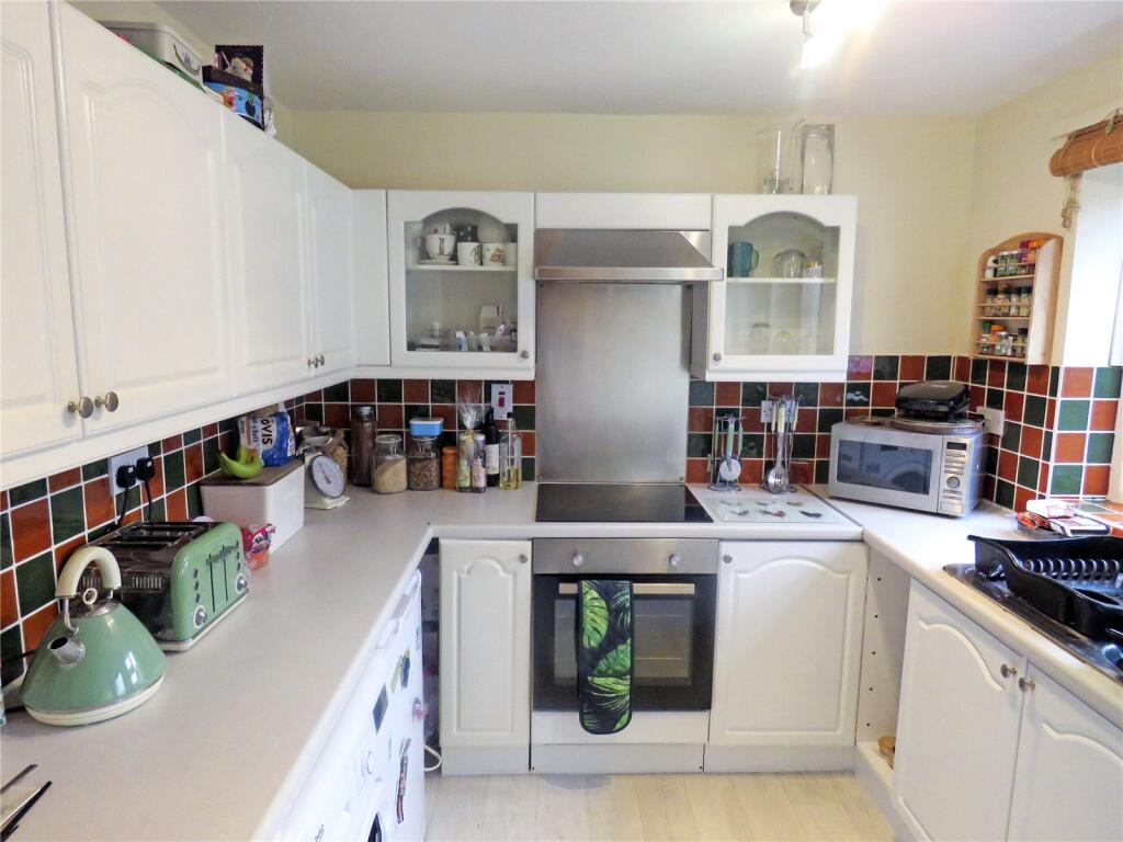 2 bed Mid Terraced House for rent in St Ives. From Thomas Morris - St. Ives