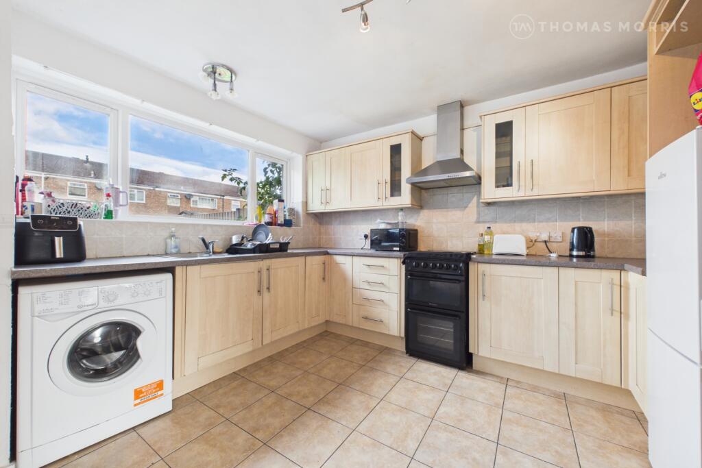 3 bed End of Terrace for rent in St Neots. From Thomas Morris - St. Neots 3 bed End of Terrace for rent in St Neots. From Thomas Morris - St. Neots