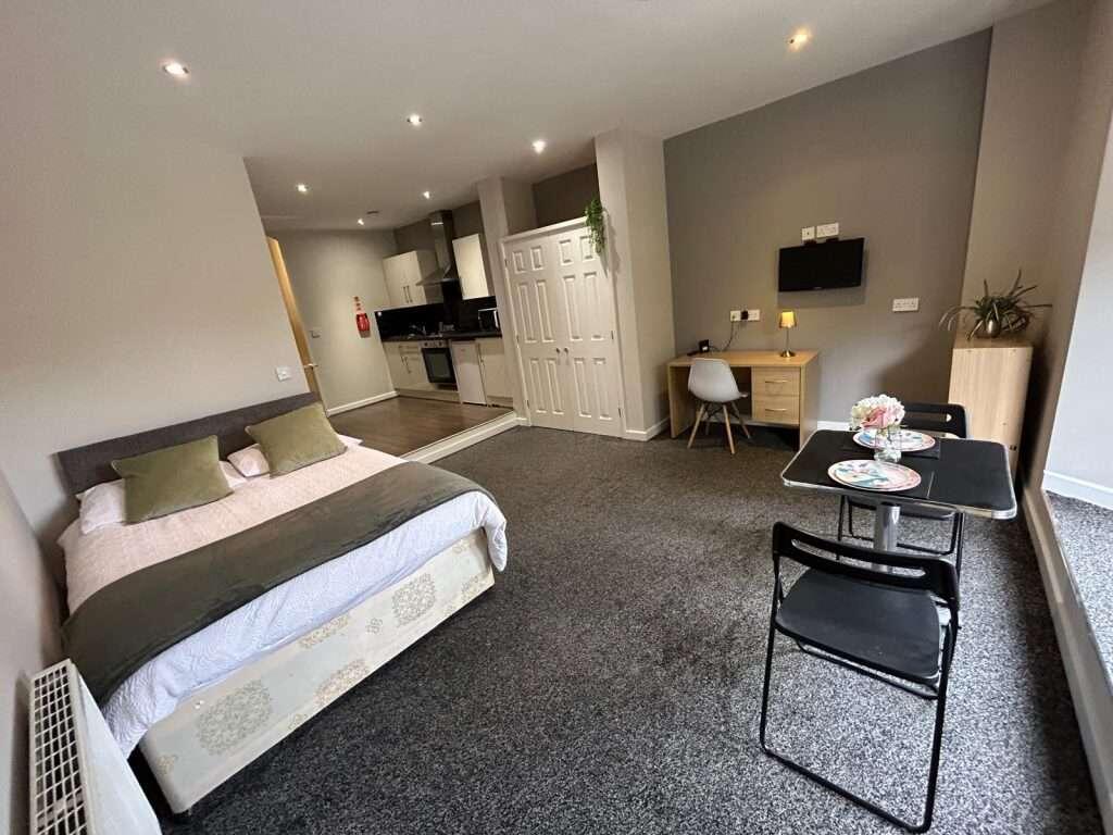 4 bed Studio for rent in Sheffield. From Thornsett Properties - Sheffield 4 bed Studio for rent in Sheffield. From Thornsett Properties - Sheffield
