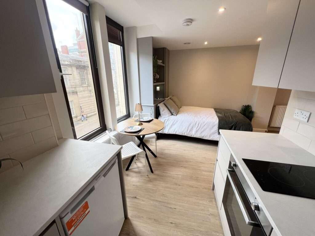 4 bed Studio for rent in Sheffield. From Thornsett Properties - Sheffield