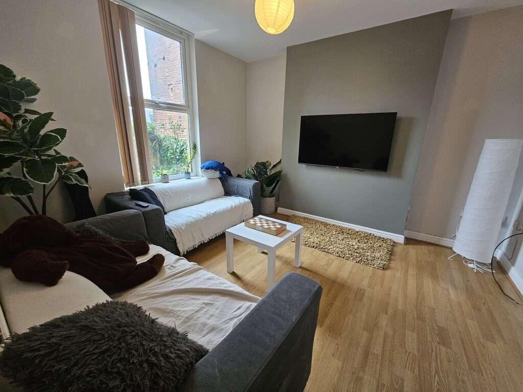 6 bed Detached for rent in Sheffield. From Thornsett Properties - Sheffield