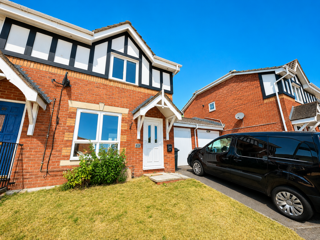 3 bed Semi Detached for rent in Paignton. From Taylors (Torbay) Ltd - Torquay 3 bed Semi Detached for rent in Paignton. From Taylors (Torbay) Ltd - Torquay