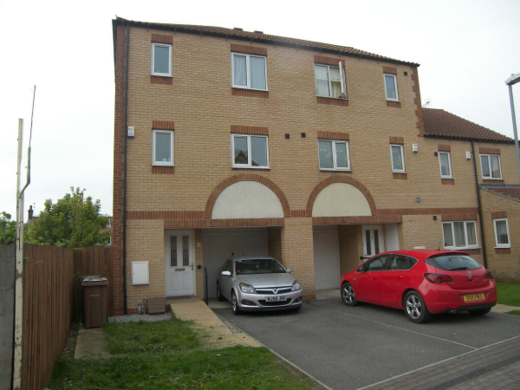 3 bed End of Terrace for rent in Driffield. From Ullyotts - Driffield