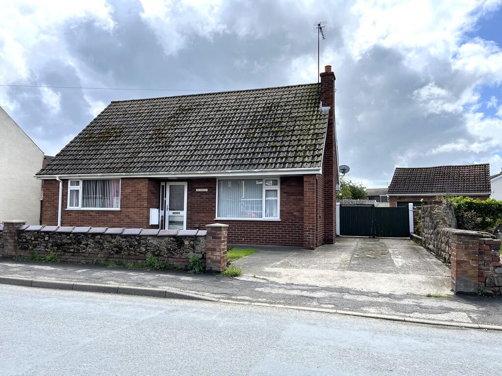 3 bed Detached bungalow for rent in Skipsea. From Ullyotts - Driffield