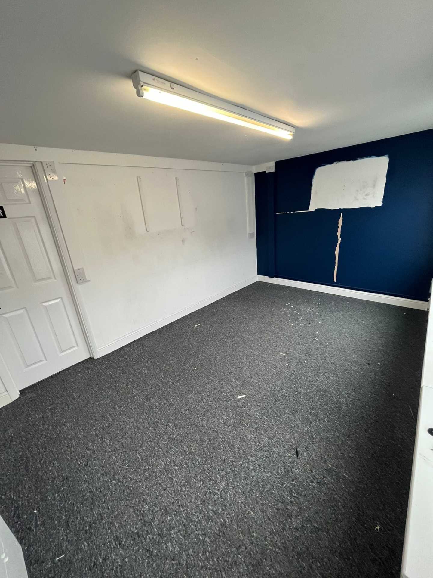 0 bed Lodge for rent in Hyde. From Ur Place