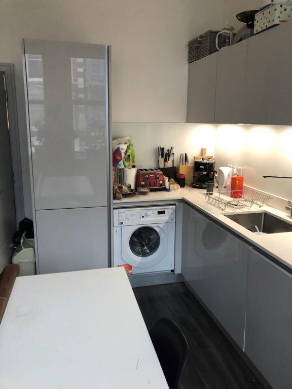 2 bed Apartment for rent in London. From Varosi Lettings & Estates Ltd - London