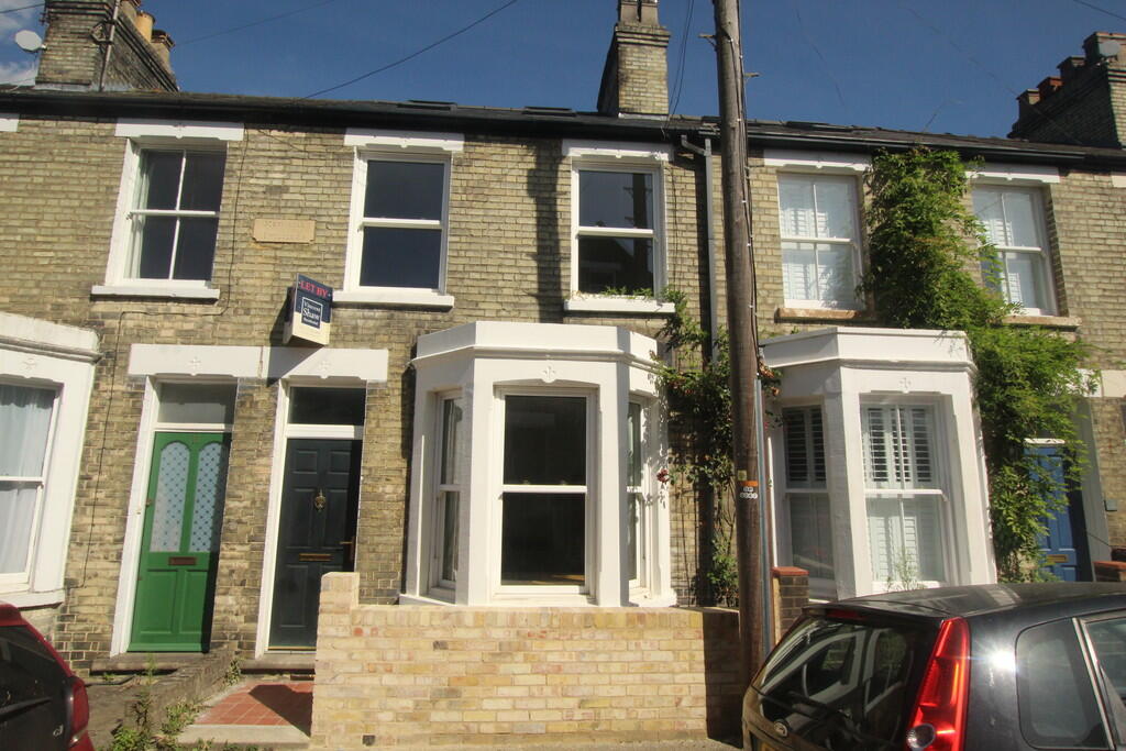 5 bed Mid Terraced House for rent in Cambridge. From Vincent Shaw - Cambridge