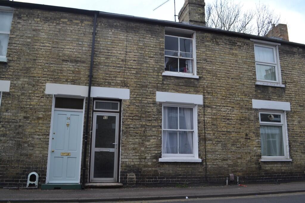 4 bed Mid Terraced House for rent in Cambridge. From Vincent Shaw - Cambridge