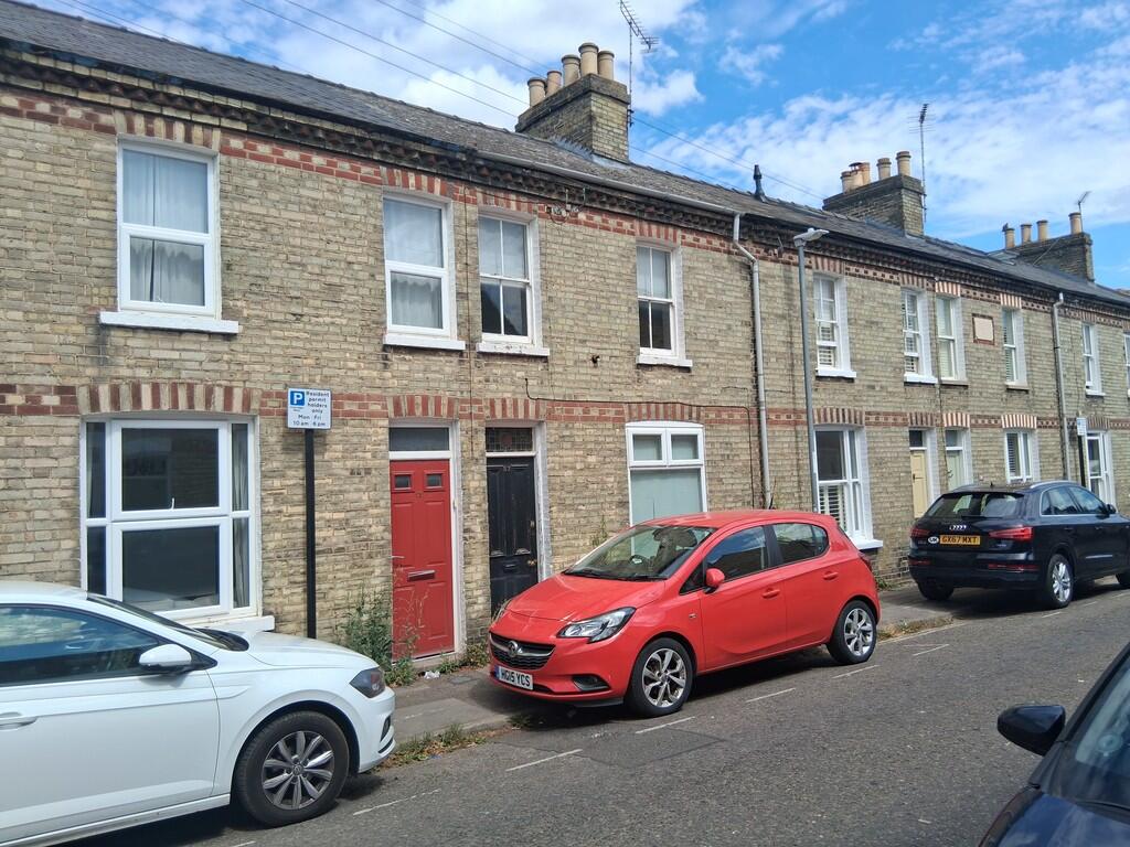 2 bed Mid Terraced House for rent in Cambridge. From Vincent Shaw - Cambridge