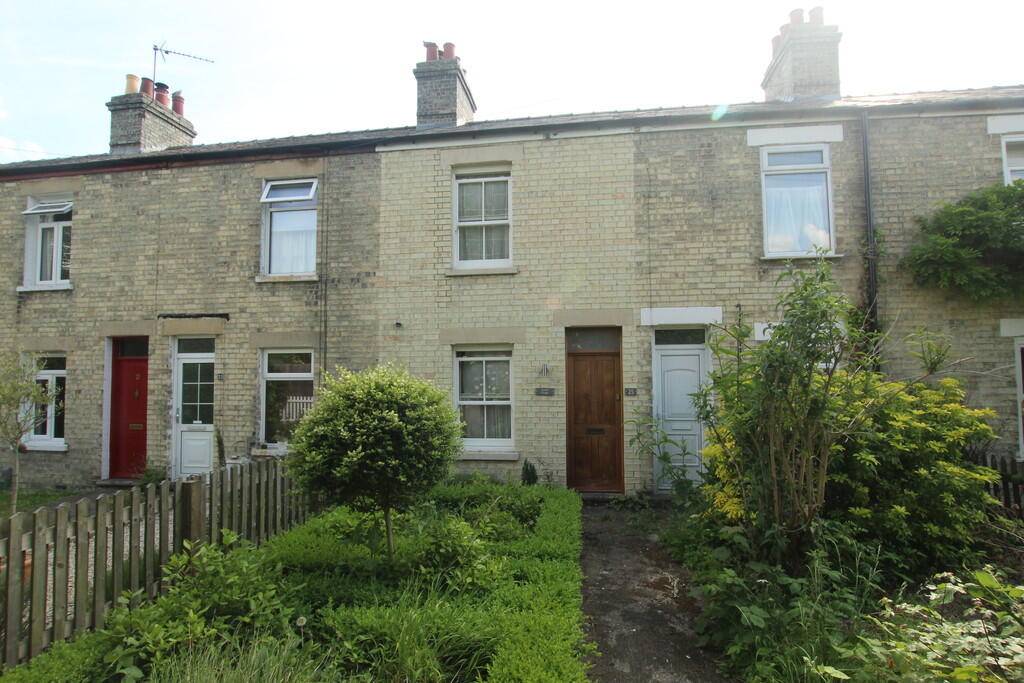 2 bed Mid Terraced House for rent in Teversham. From Vincent Shaw - Cambridge 2 bed Mid Terraced House for rent in Teversham. From Vincent Shaw - Cambridge