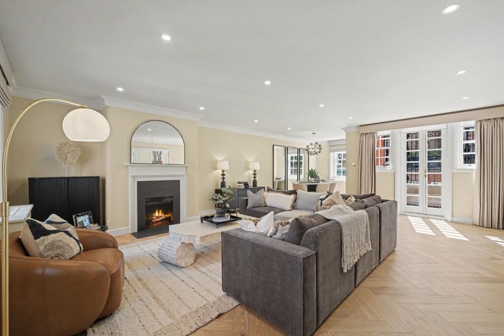3 bed Mid Terraced House for rent in London. From Vita Properties - London