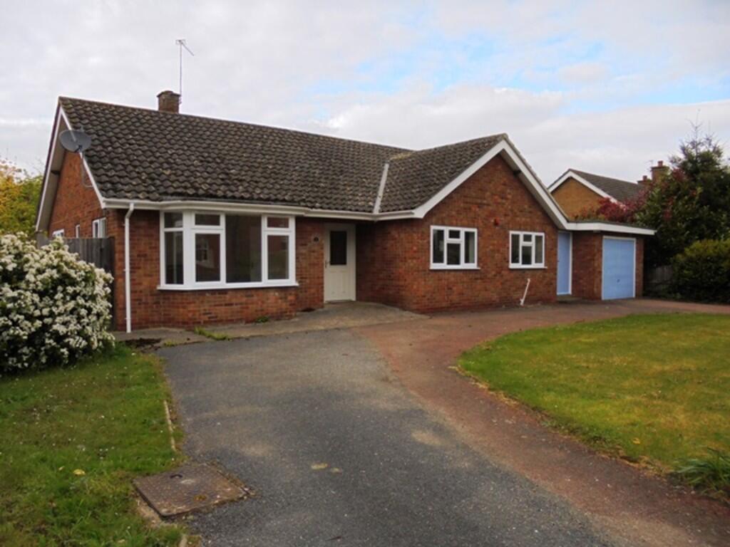 3 bed Detached bungalow for rent in Woodhall Spa. From Walters Estate Agents - Woodhall Spa 3 bed Detached bungalow for rent in Woodhall Spa. From Walters Estate Agents - Woodhall Spa