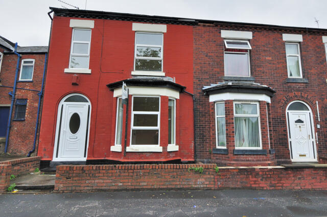 3 bed End of Terrace for rent in Droylsden. From Warrens - Stockport