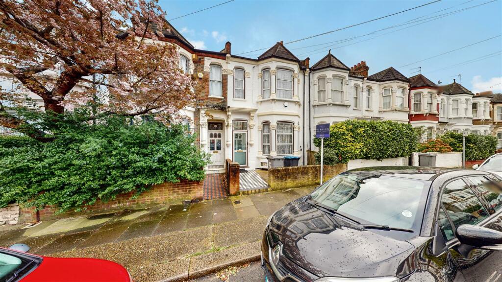 5 bed Mid Terraced House for rent in London. From Warwick Estate Agents