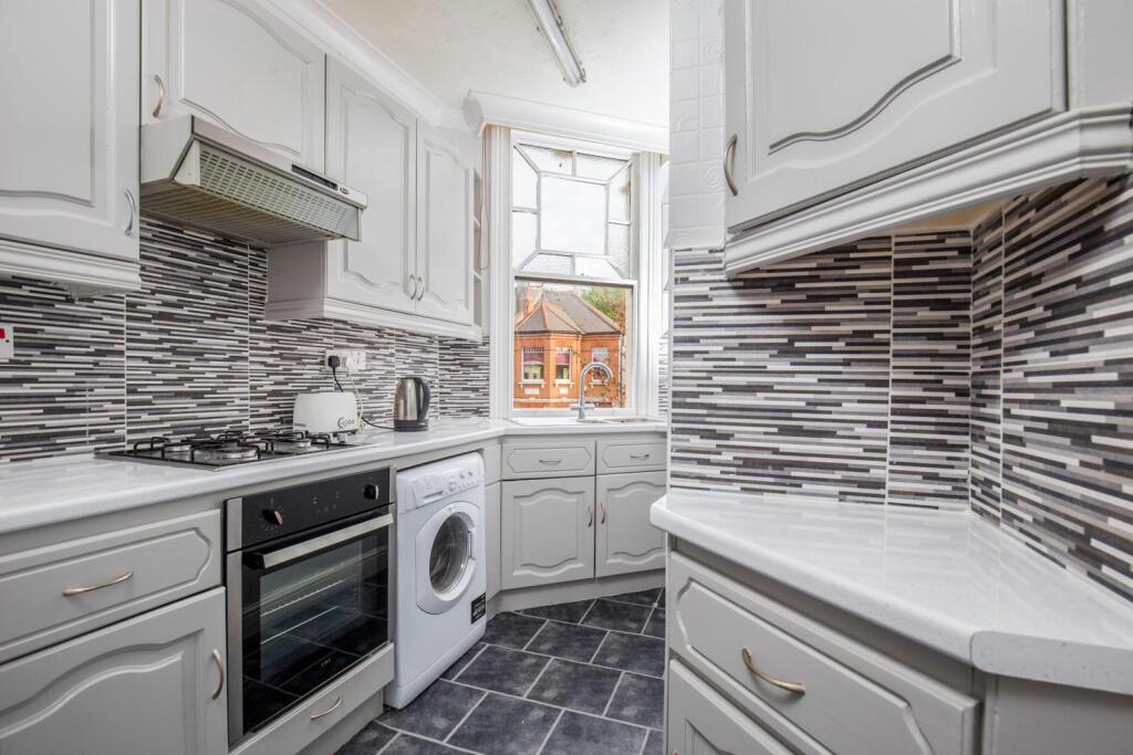 1 bed House Share for rent in London. From Warwick Estate Agents - London