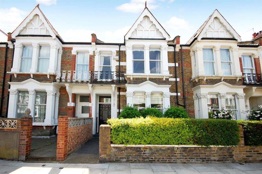 4 bed Mid Terraced House for rent in Willesden. From Warwick Estate Agents - London 4 bed Mid Terraced House for rent in Willesden. From Warwick Estate Agents - London