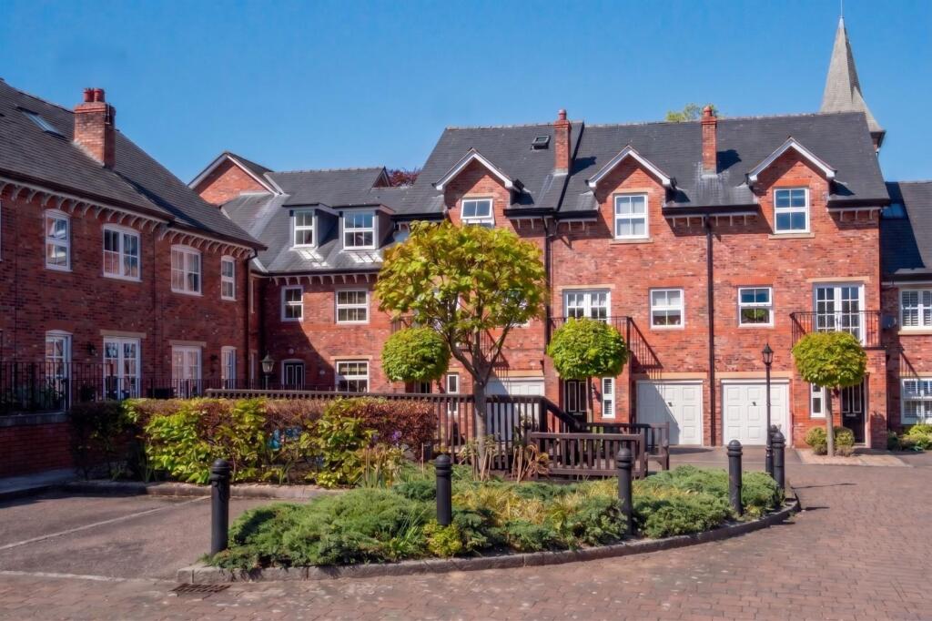 2 bed Apartment for rent in Altrincham. From Watersons - Hale