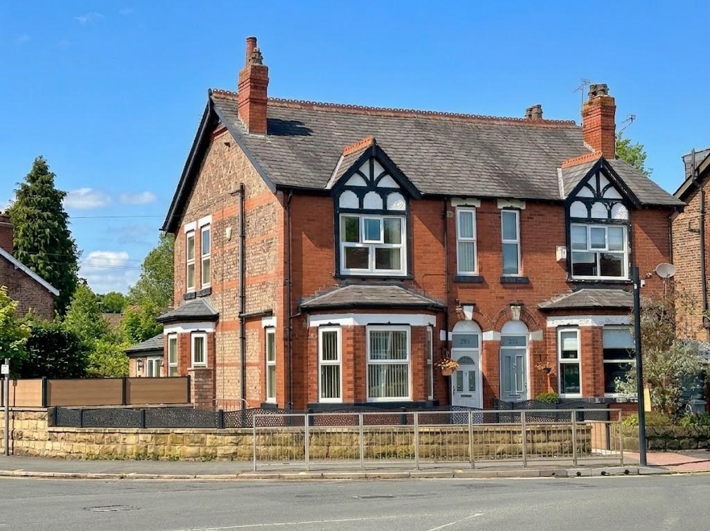 3 bed End of Terrace for rent in Altrincham. From Watersons - Hale
