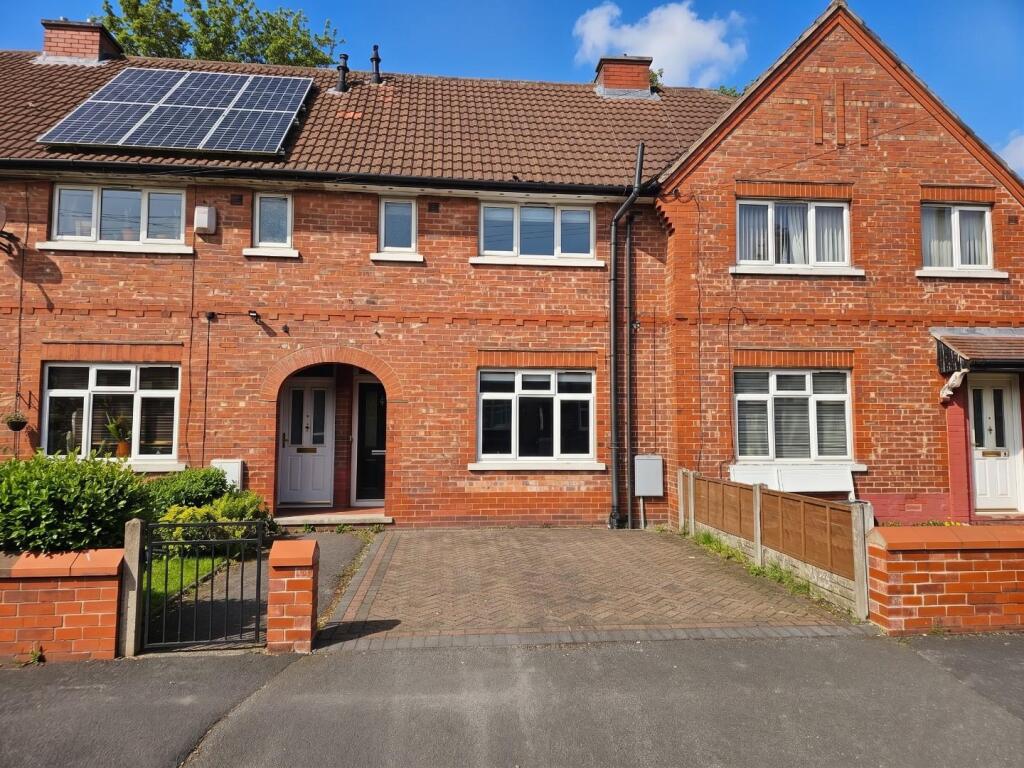 2 bed Mid Terraced House for rent in Altrincham. From Watersons - Hale
