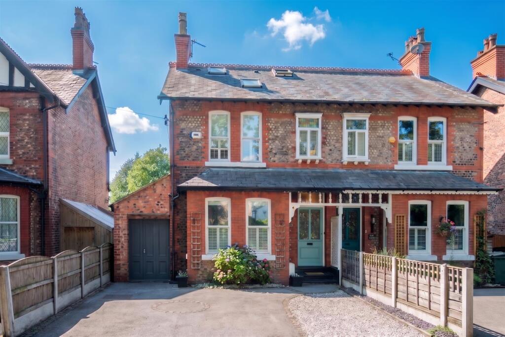 4 bed Semi Detached for rent in Hale. From Watersons - Hale 4 bed Semi Detached for rent in Hale. From Watersons - Hale