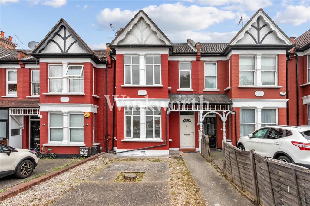 3 bed Mid Terraced House for rent in London. From Winkworth - Palmers Green