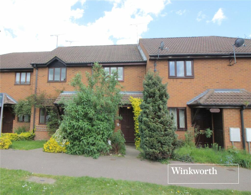 2 bed Mid Terraced House for rent in St Albans. From Winkworth - Elstree & Borehamwood