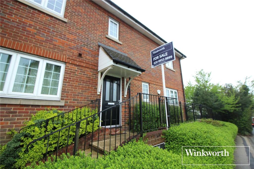 2 bed Annexe for rent in Borehamwood. From Winkworth - Elstree & Borehamwood