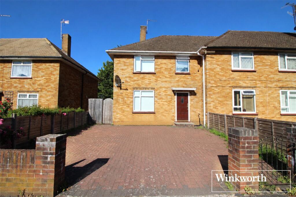 3 bed Semi Detached for rent in Borehamwood. From Winkworth - Elstree & Borehamwood 3 bed Semi Detached for rent in Borehamwood. From Winkworth - Elstree & Borehamwood
