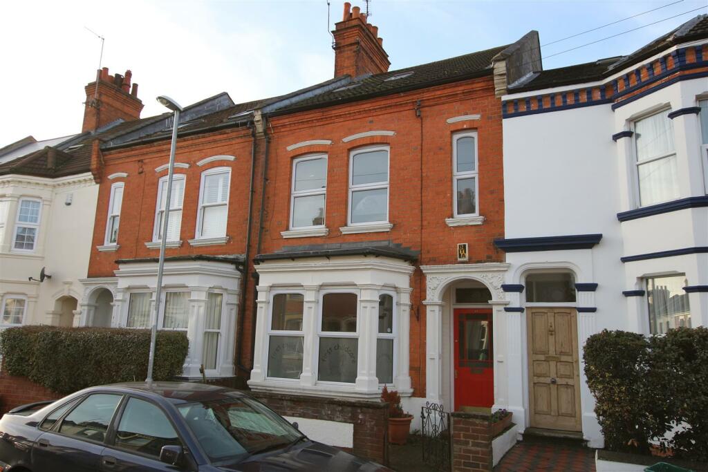 6 bed Detached for rent in Northampton. From Whites Estate Agents - Northampton